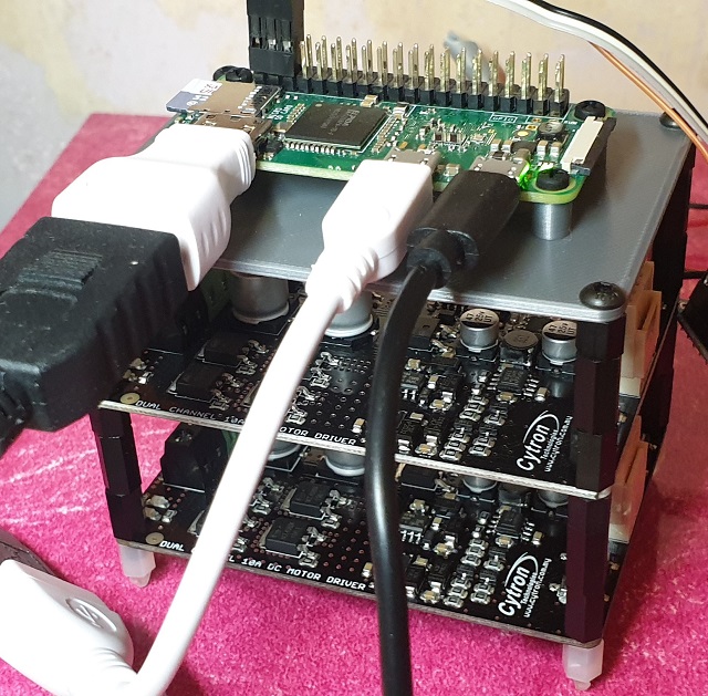 Mounting a Pi Zero and Motor Controllers